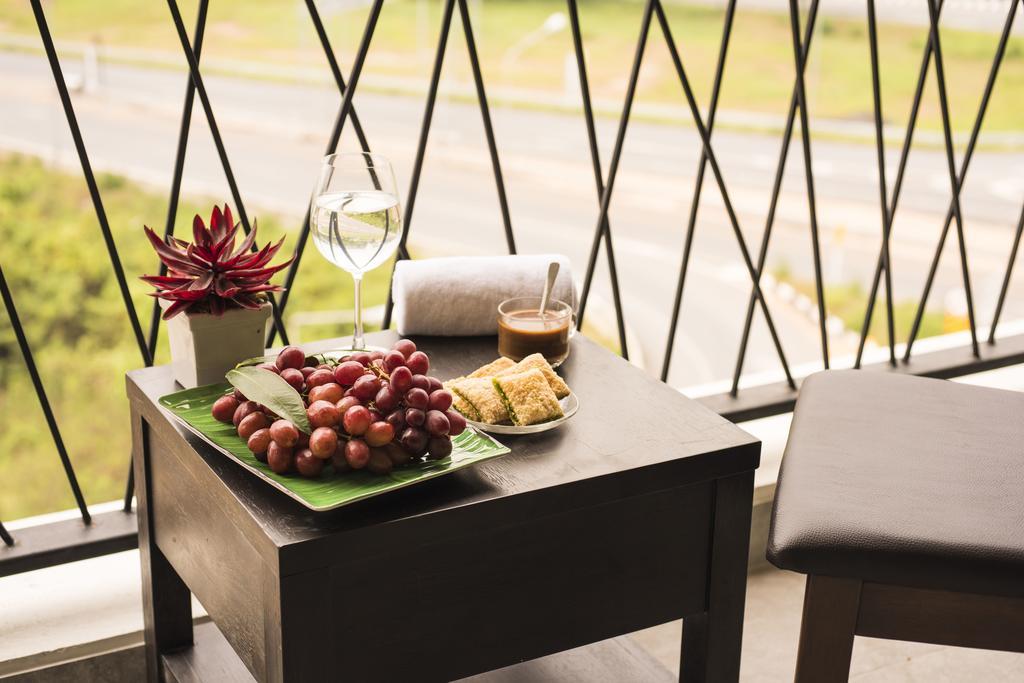 Coco View Hotel Samut Songkhram Екстер'єр фото