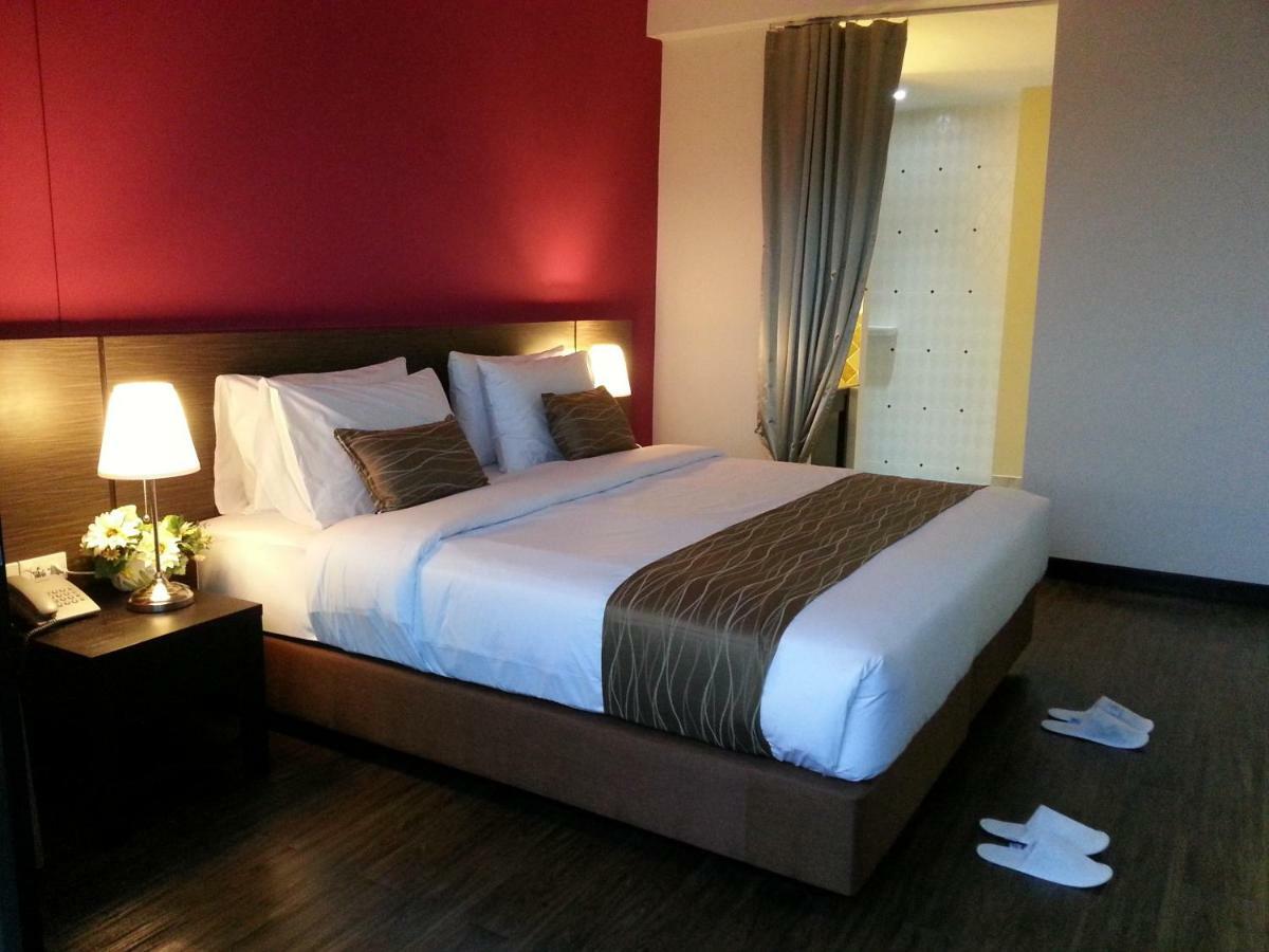 Coco View Hotel Samut Songkhram Екстер'єр фото