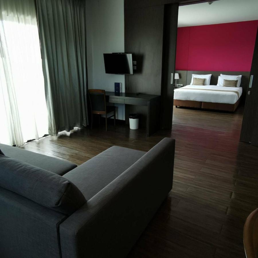 Coco View Hotel Samut Songkhram Екстер'єр фото